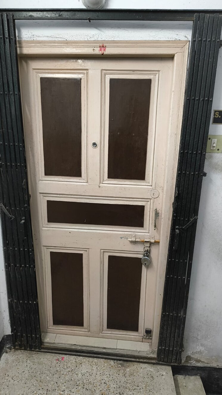 Entrance, kolkatta gpo 2 Bedroom 600 Sq.Ft. Apartment In Kolkatta Gpo Kolkata 9452250
