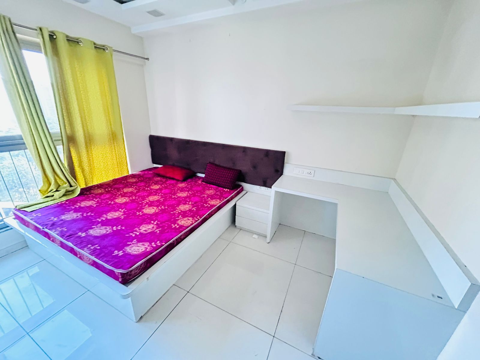 2 BHK + Extra Room 808 Sq.Ft. Apartment in Amanora Adreno Towers