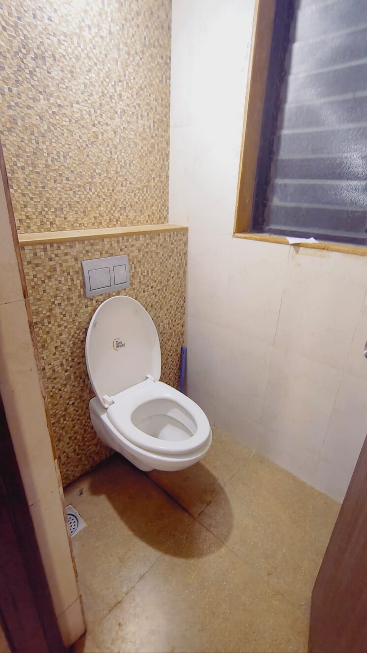 Bathroom, lodha-palava-city 1 Bedroom 508 Sq.Ft. Apartment In Dombivli East Thane 9452245