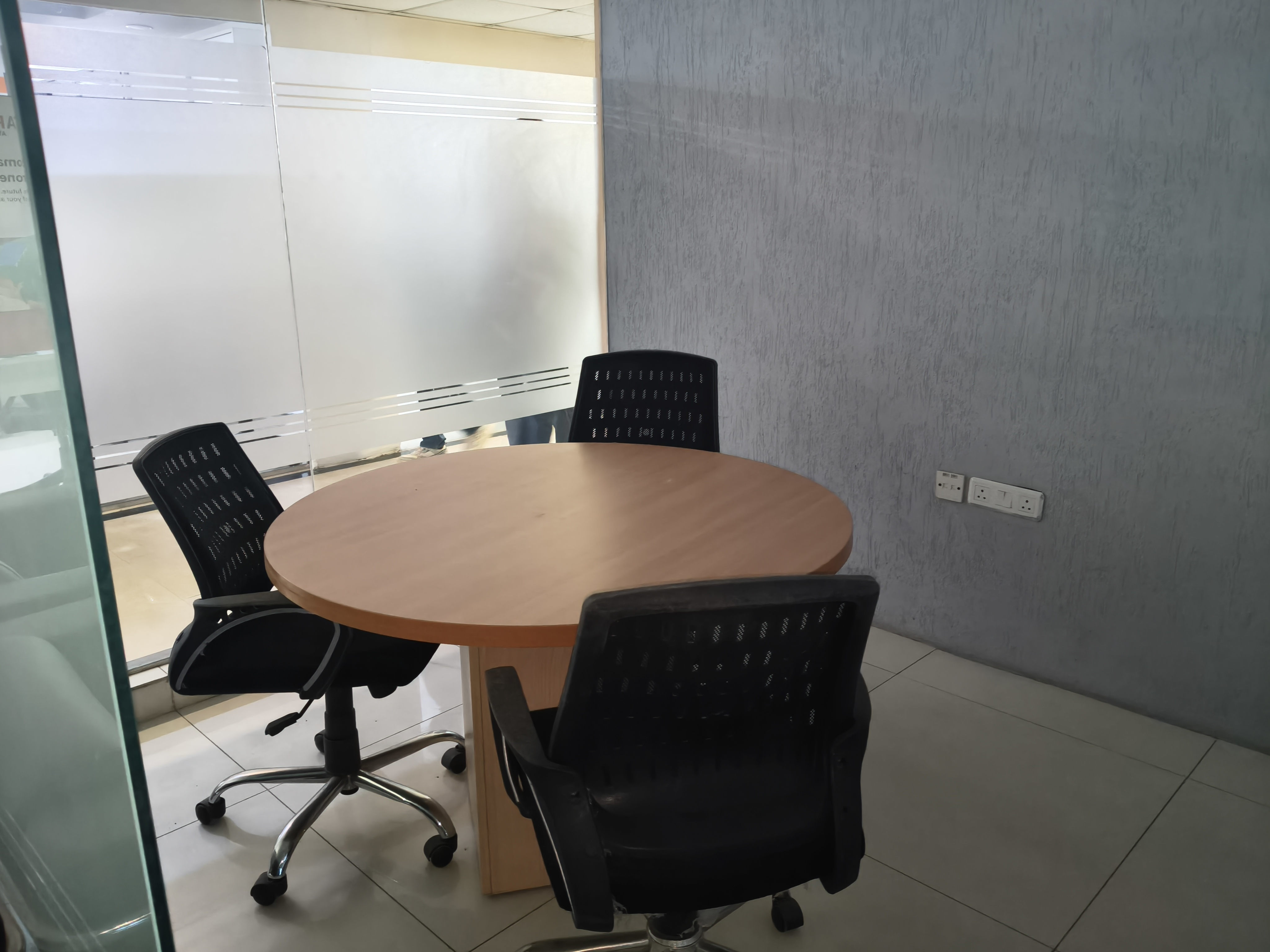 Office Space For Rent in JMD Megapolis