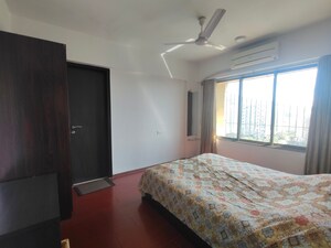 Bedroom in 3 BHK Apartment at Powai – for Rent