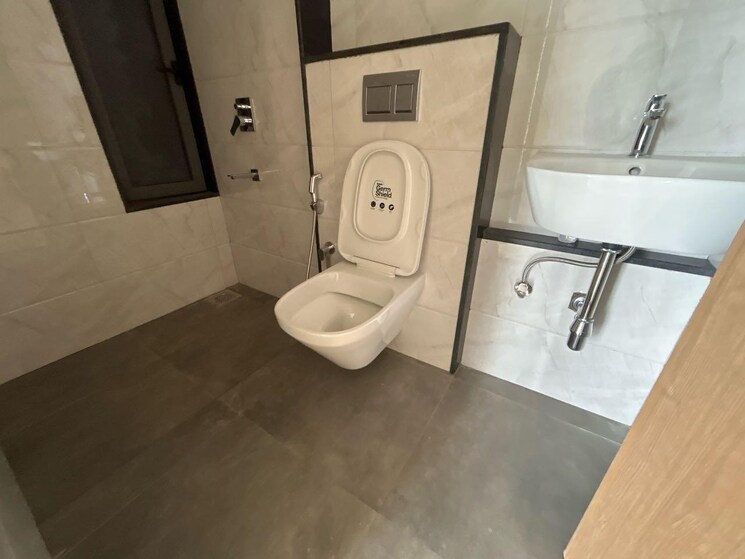 Bathroom, lodha-vista 4 Bedroom 1270 Sq.Ft. Apartment In Lower Parel Mumbai 9452335
