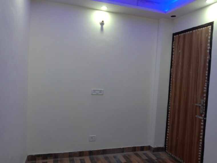 Room, dwarka mor 1 Bedroom 315 Sq.Ft. Builder Floor In Dwarka Mor Delhi 9452415
