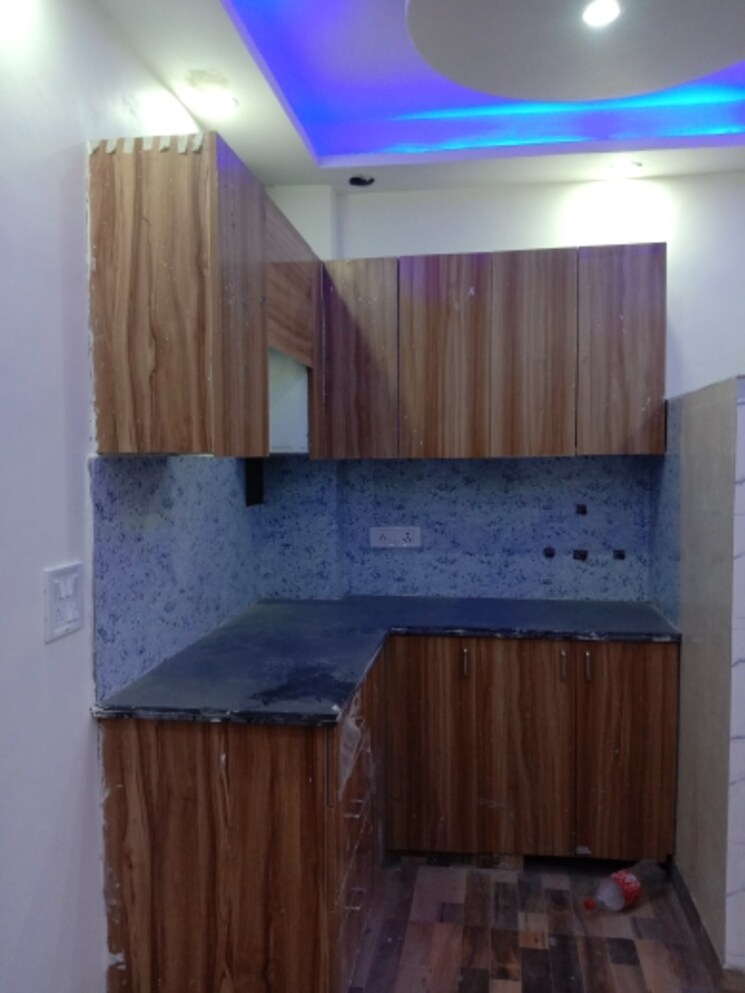 Kitchen, dwarka mor 1 Bedroom 315 Sq.Ft. Builder Floor In Dwarka Mor Delhi 9452415