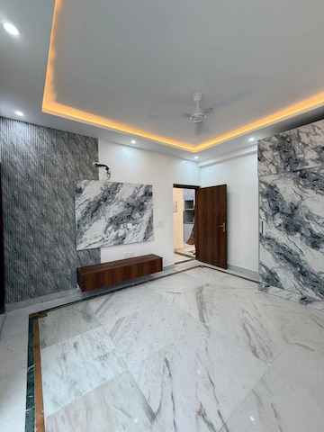 Bedroom in 1 BHK Builder Floor at Saket – for Rent