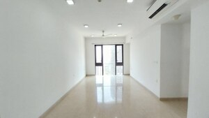 Room in 4 BHK Apartment at Lodha Marquise, Worli – for Sale