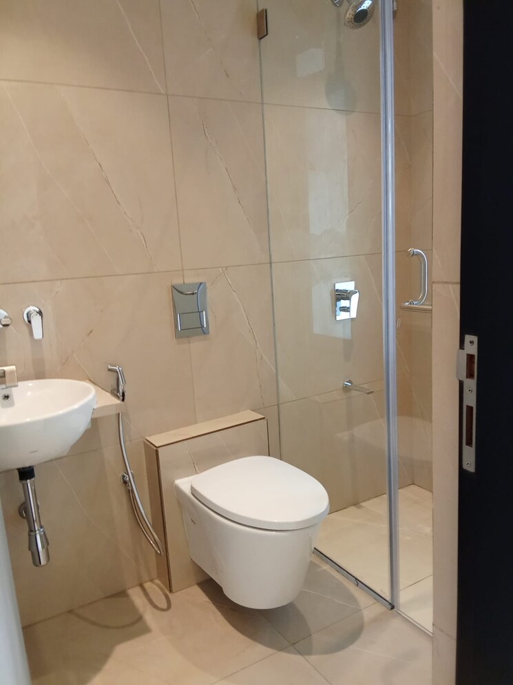 Bathroom, lashkaria-indrasukh 2 Bedroom 780 Sq.Ft. Apartment In Andheri West Mumbai 9452548