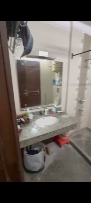 Master Bedroom in 3 BHK Builder Floor at Kailash Colony – for Rent