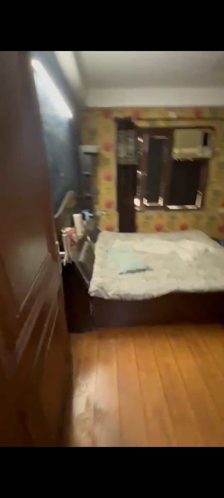 Bedroom, kailash colony 3 Bedroom 160 Sq.Yd. Builder Floor In Kailash Colony Delhi 9452507