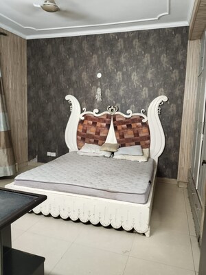 Bedroom in 3 BHK Builder Floor at Ardee City, Sector 52 – for Rent