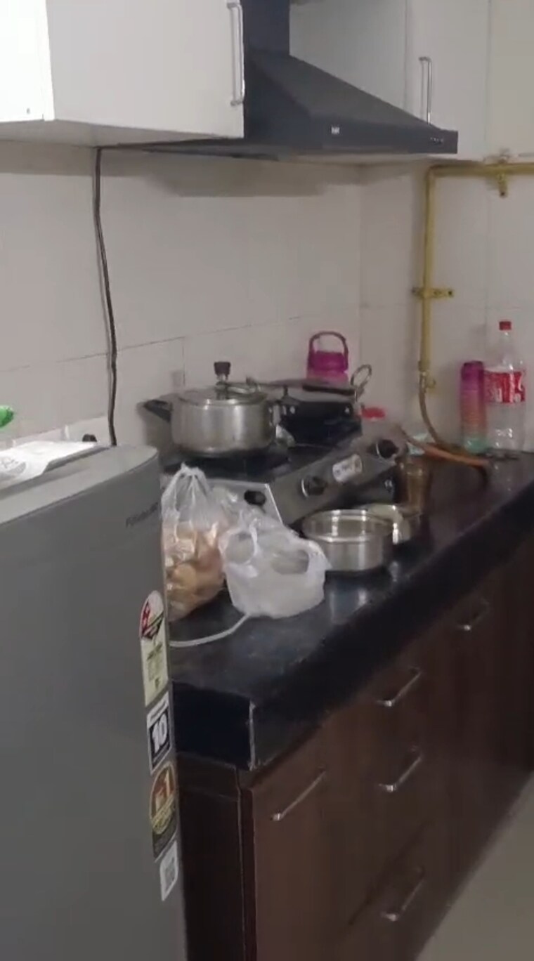 Kitchen, wave-dream-homes 1 Bedroom 578 Sq.Ft. Apartment In Wave City Ghaziabad 9452592