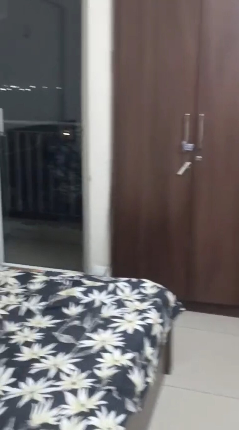 Bedroom, wave-dream-homes 1 Bedroom 578 Sq.Ft. Apartment In Wave City Ghaziabad 9452592