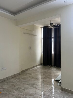 Room in 1 BHK Apartment at Vasant Kunj – for Rent