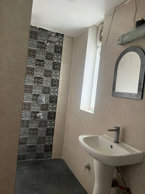 Bathroom in 1 BHK Apartment at Vasant Kunj – for Rent