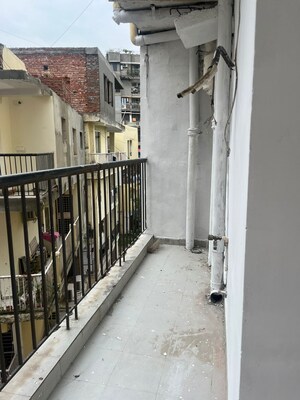 Balcony in 1 BHK Apartment at Vasant Kunj – for Rent