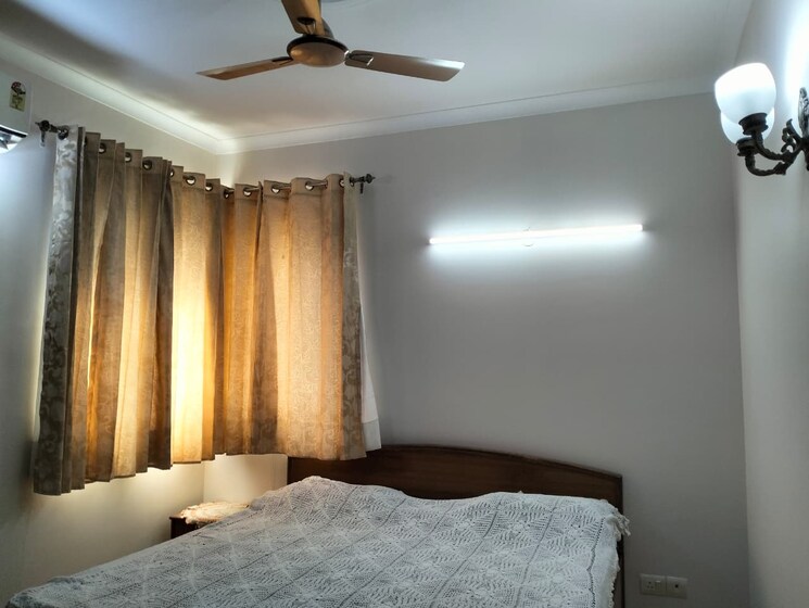 Living Room, emaar-mgf-emerald-hills 3 Bedroom 1550 Sq.Ft. Apartment In Sector 65 Gurgaon 9452567