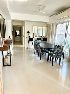 Dining area in 4 BHK Apartment at Khar West – for Rent