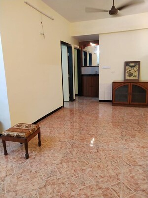 Room in 2 BHK Apartment at Seawoods – for Rent