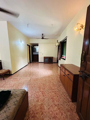 Bedroom in 2 BHK Apartment at Seawoods – for Rent