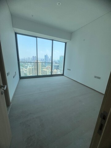 Room in 4 BHK Apartment at Rustomjee Crown, Prabhadevi – for Sale