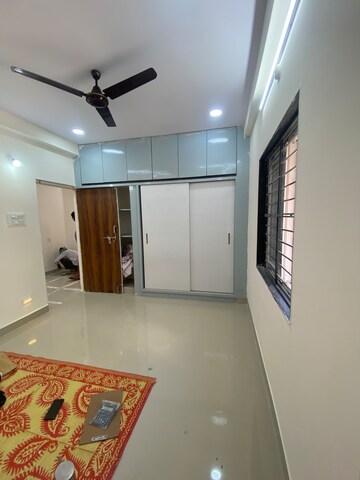 Furnished Amenities in 2 BHK Apartment at Chitrapuri Colony, Manikonda – for Rent