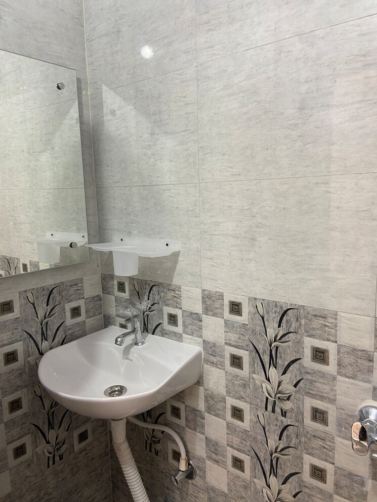 Bathroom, chitrapuri-colony 2 Bedroom 1000 Sq.Ft. Apartment In Manikonda Hyderabad 9452633
