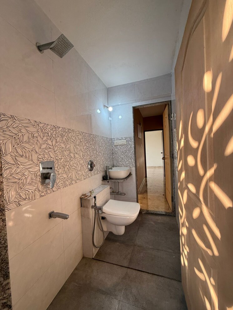 Bathroom, seawoods 2 Bedroom 750 Sq.Ft. Apartment In Seawoods Navi Mumbai 9452743