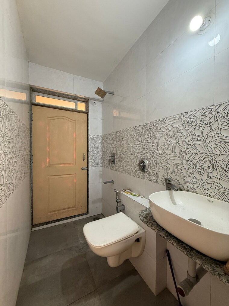 Bathroom, seawoods 2 Bedroom 750 Sq.Ft. Apartment In Seawoods Navi Mumbai 9452743