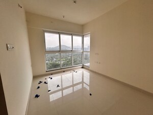 Room in 2 BHK Apartment at Sheth Avante, Kanjurmarg West – for Rent