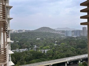 Plot Area in 2 BHK Apartment at Sheth Avante, Kanjurmarg West – for Rent