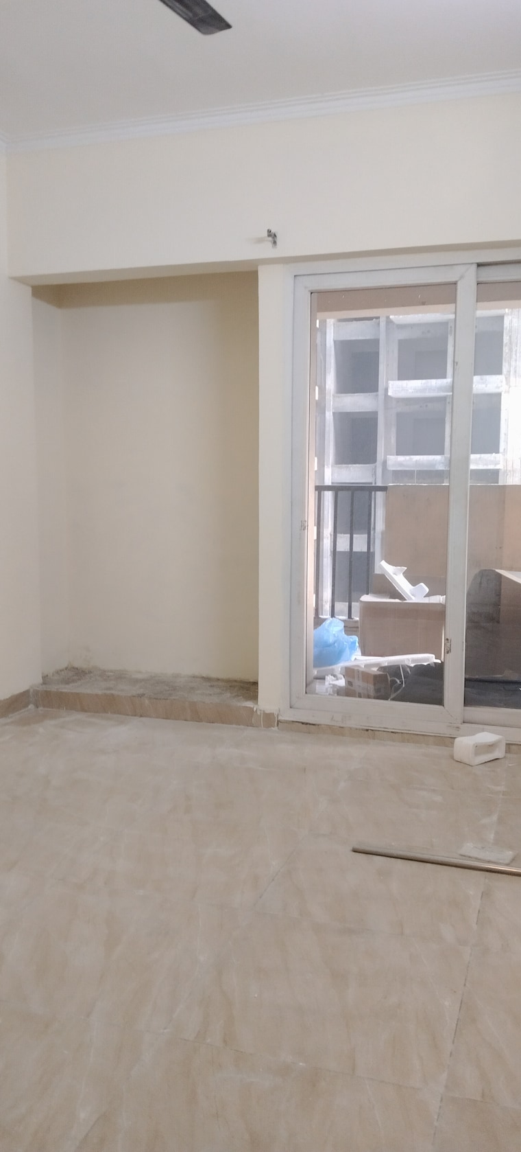 Room, gaur-city-2-14th-avenue 2 Bedroom 955 Sq.Ft. Apartment In Sector 16c Greater Noida Greater Noida 9452770