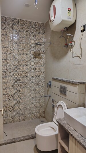 Bathroom in 2 BHK Builder Floor at AEZ Aloha, Sector 57 – for Rent