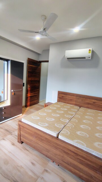 Room in 2 BHK Builder Floor at AEZ Aloha, Sector 57 – for Rent