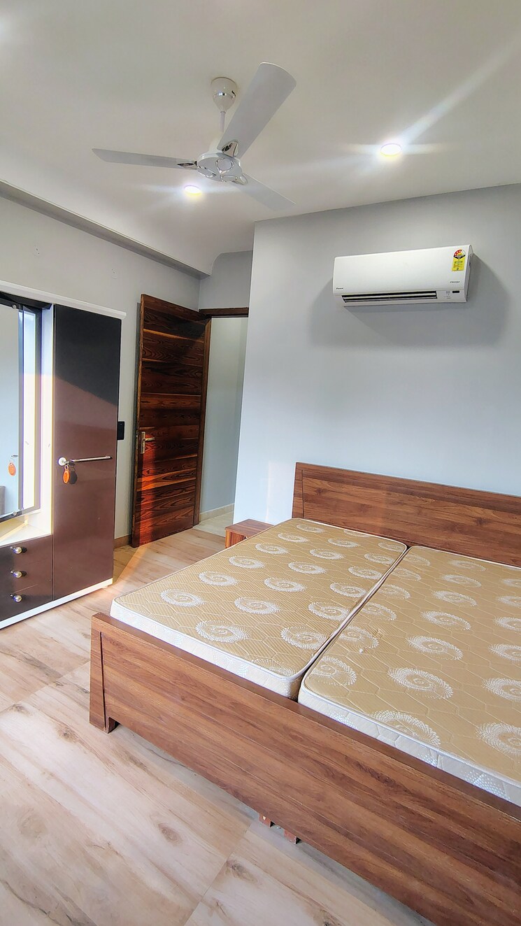 Room, aez-aloha 2 Bedroom 1550 Sq.Ft. Builder Floor In Sector 57 Gurgaon 9452855