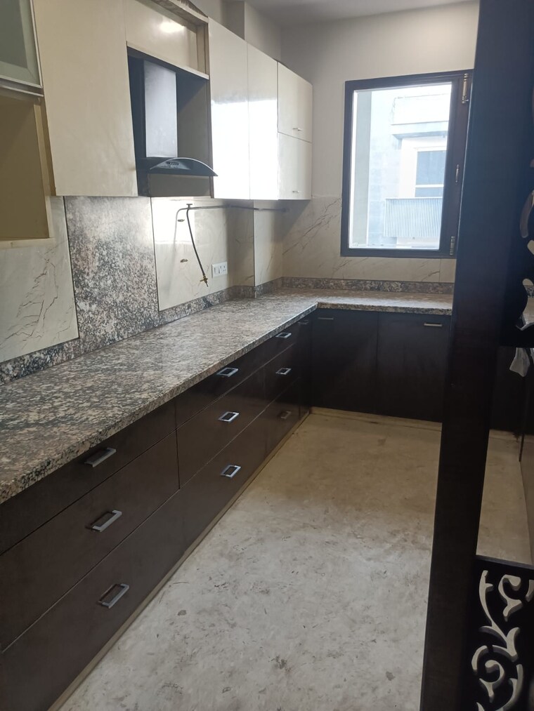 Kitchen, surya nagar 3 Bedroom 2000 Sq.Ft. Builder Floor In Surya Nagar Ghaziabad 9452828