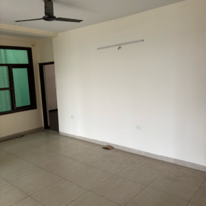 Room in 3.5 BHK Builder Floor at Wave City, Bayana – for Rent