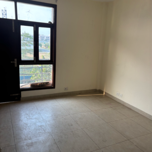 Room in 3.5 BHK Builder Floor at Wave City, Bayana – for Rent