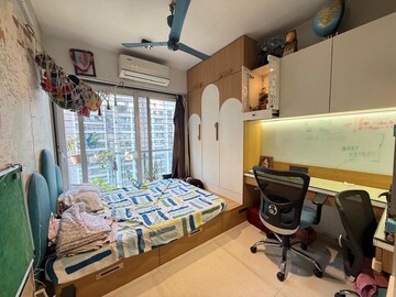 Master Bedroom in 2 BHK Apartment at Seawoods – for Rent