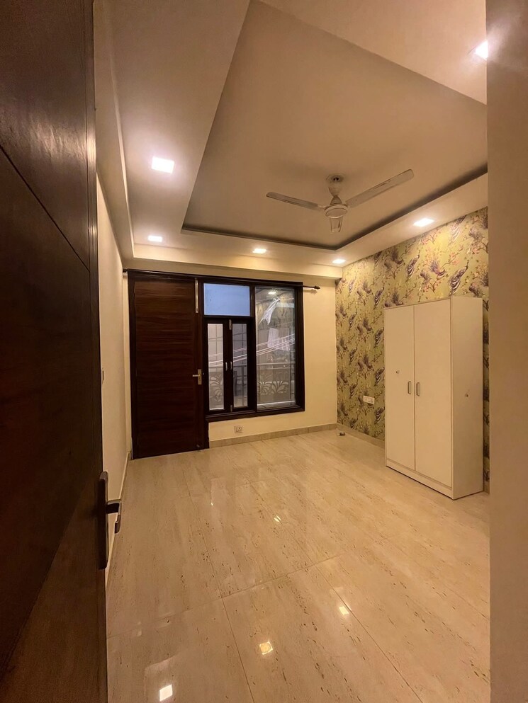 Room, saket 2 Bedroom 500 Sq.Ft. Builder Floor In Saket Delhi 9452881