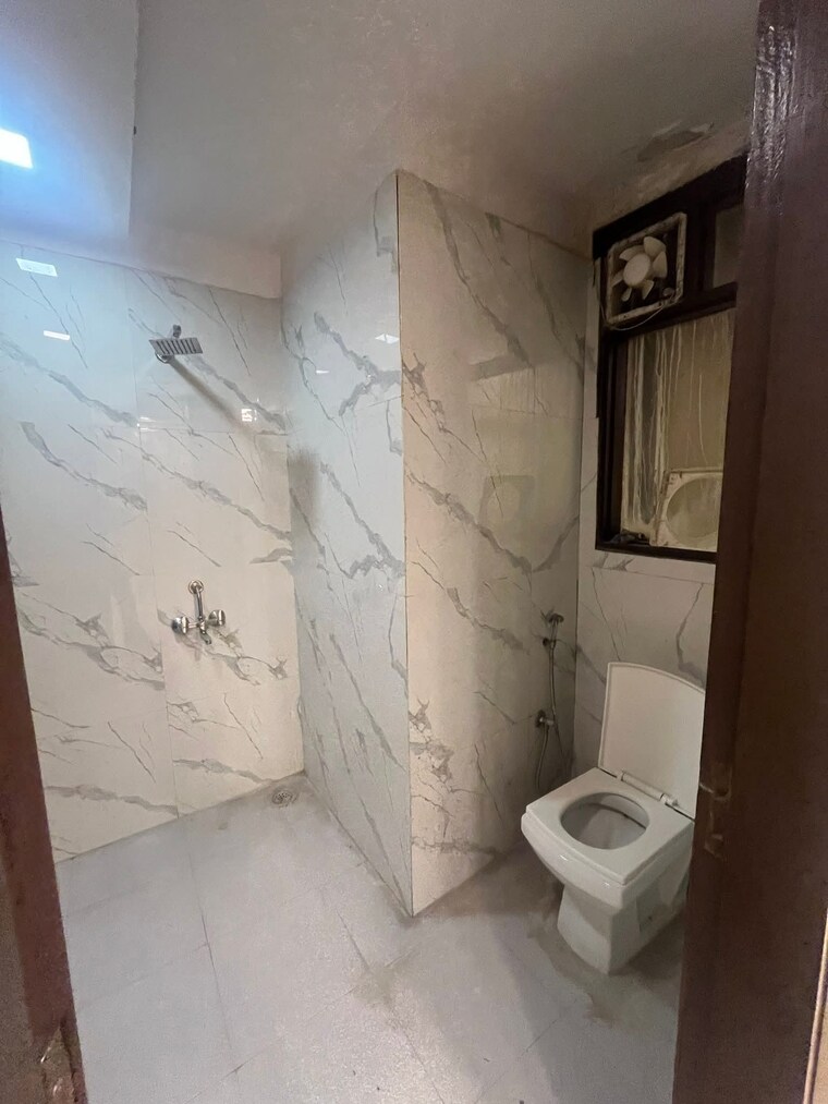 Bathroom, saket 2 Bedroom 500 Sq.Ft. Builder Floor In Saket Delhi 9452881