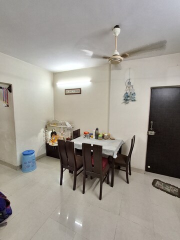 Team Area in 2 BHK Apartment at Lokhandwala Infrastructure Spring Leaf, Kandivali East – for Rent