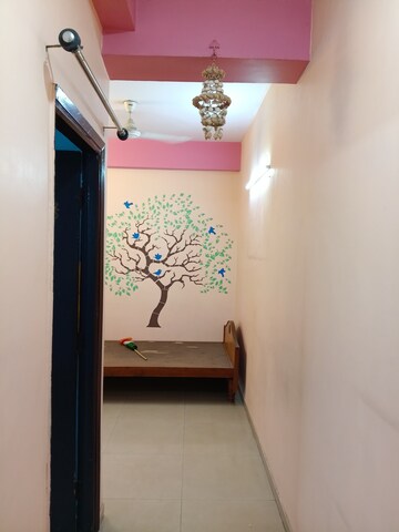 Room in 3 BHK Apartment at Mahagun Mywoods, Sector 16c Greater Noida – for Rent