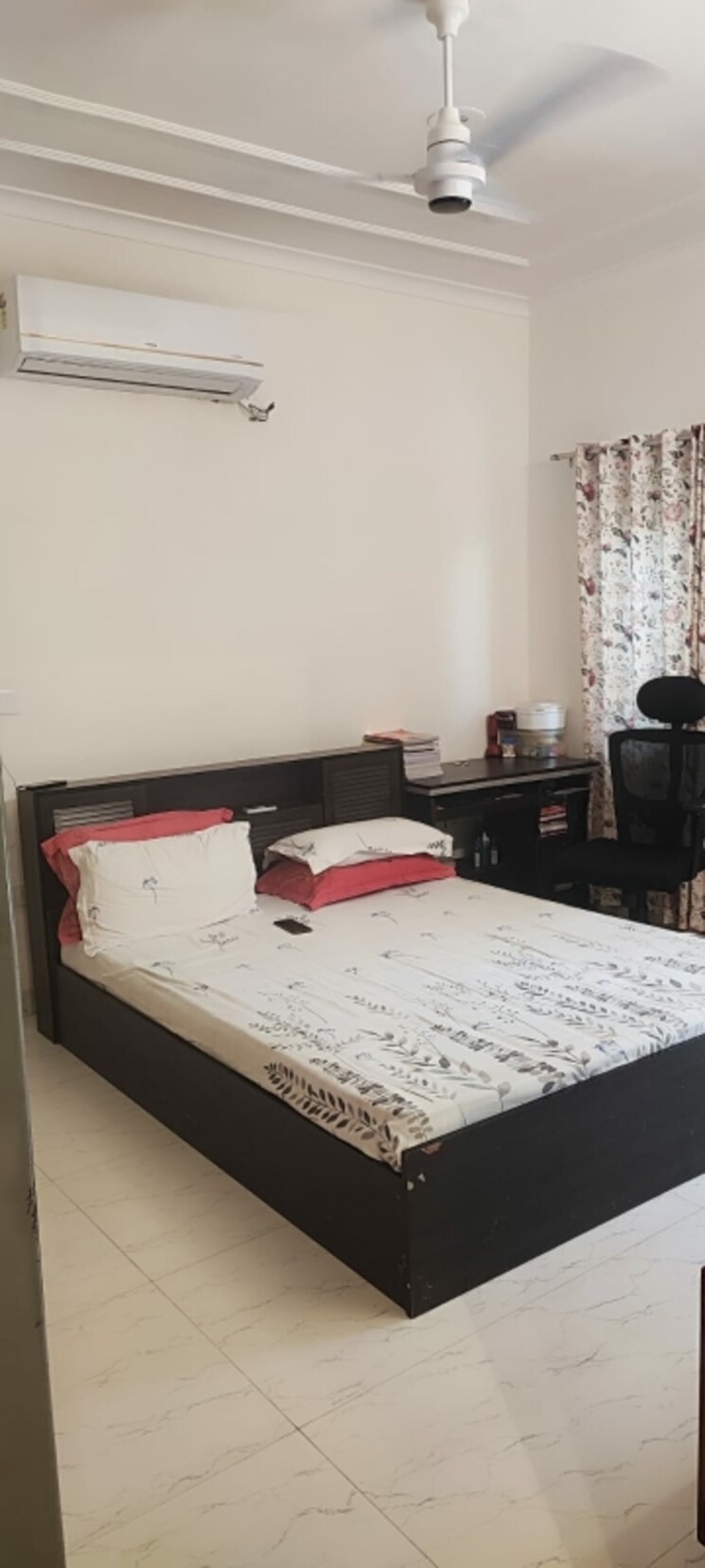 Bedroom, sector 17 4 Bedroom 4505 Sq.Ft. Builder Floor In Sector 17 Faridabad 9453247