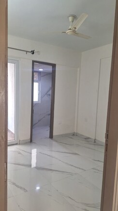 2.5 BHK + Study Room Builder Floor For Sale in Smart World Gems