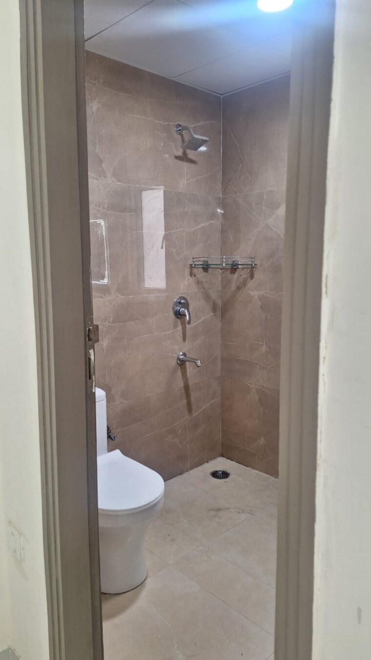 Bathroom, smart-world-gems 2.5 Bedroom 1203 Sq.Ft. Builder Floor In Sector 89 Gurgaon 9453013