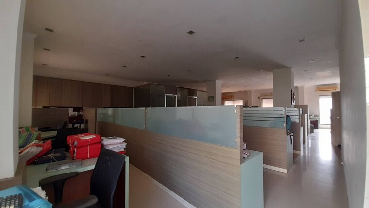 Team Area, royal-palms Commercial Office Space 2500 Sq.Ft. In Goregaon East Mumbai 9453105