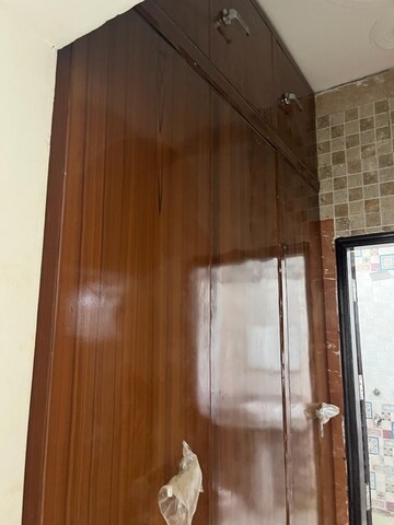 Furnished Amenities in 4 BHK Builder Floor at Parklands, Sector 85 – for Rent