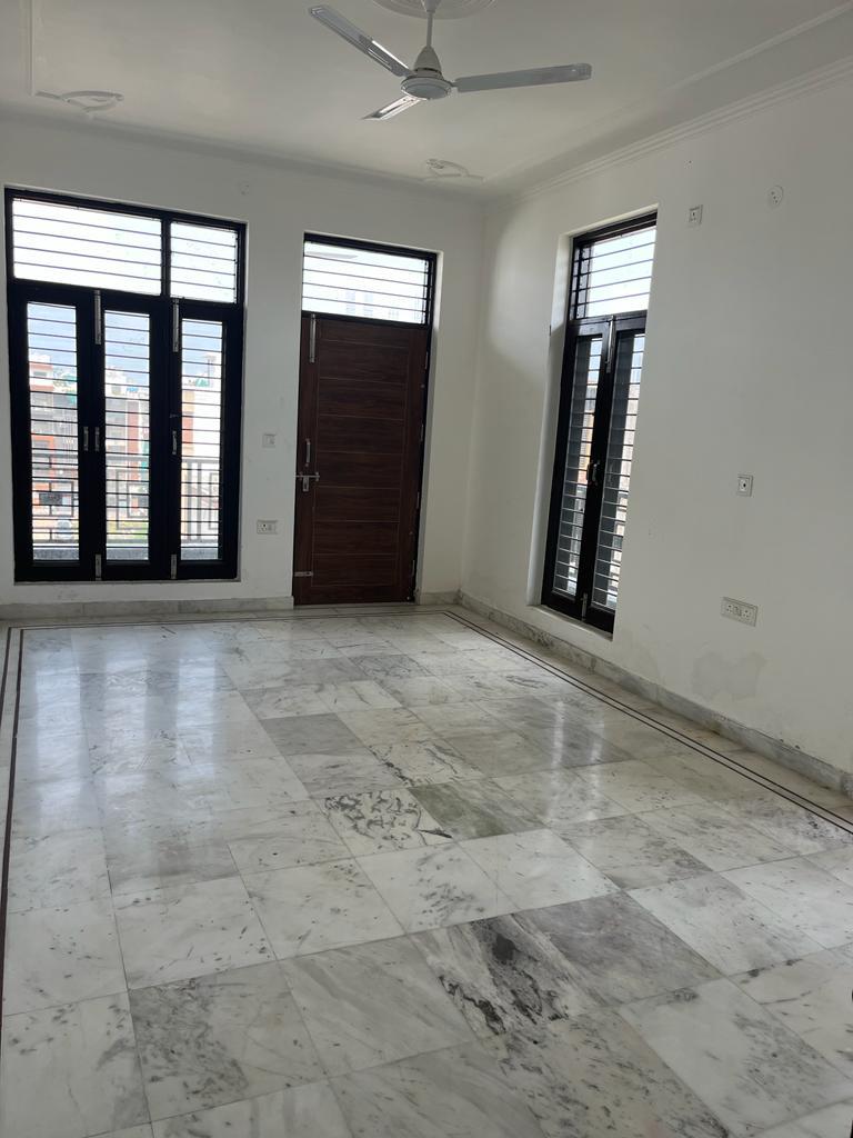4 BHK Builder Floor For Rent in Parklands