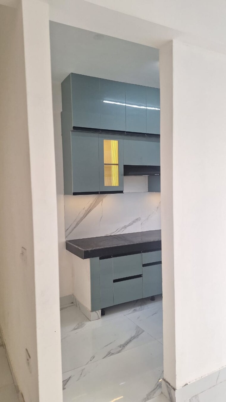 Kitchen, smart-world-gems 2.5 Bedroom 1203 Sq.Ft. Builder Floor In Sector 89 Gurgaon 9453116