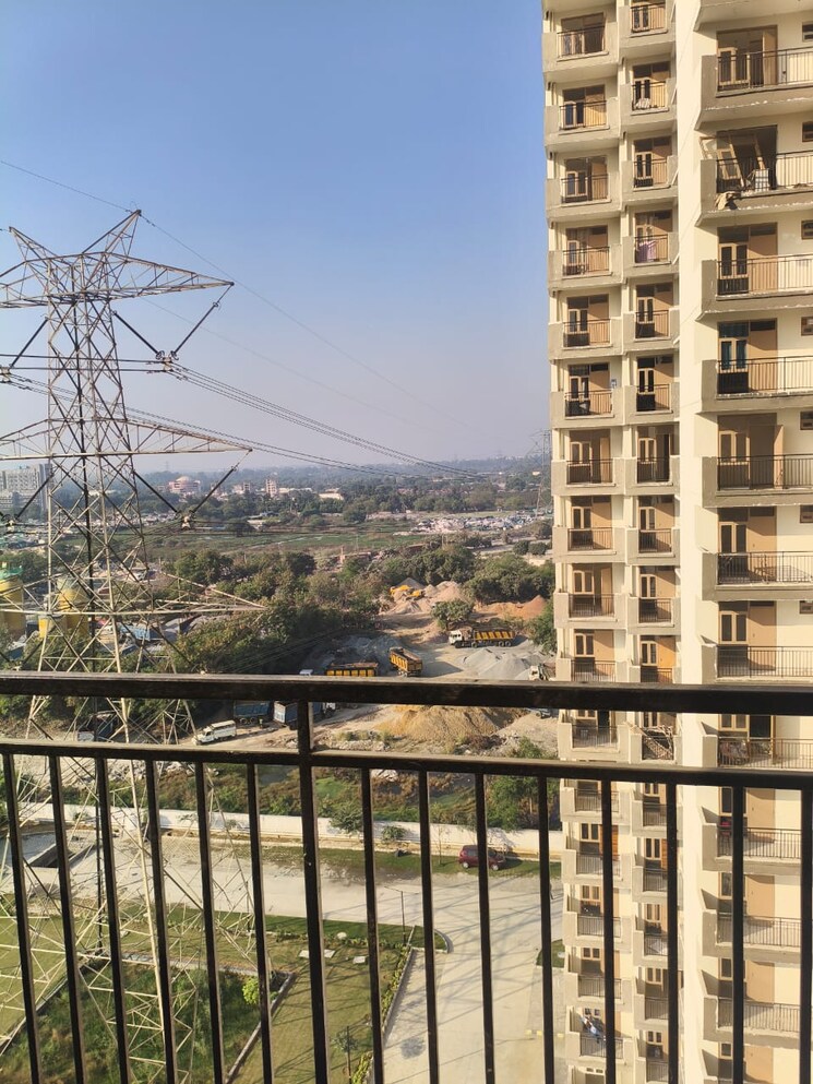 Exterior View, pareena-om-apartments 2 Bedroom 571 Sq.Ft. Apartment In Sector 112 Gurgaon 9452957